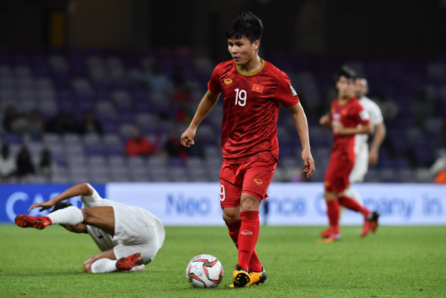 3 cau thu Viet Nam trong doi hinh cau thu xuat sac nhat DNA la ai?-Hinh-2