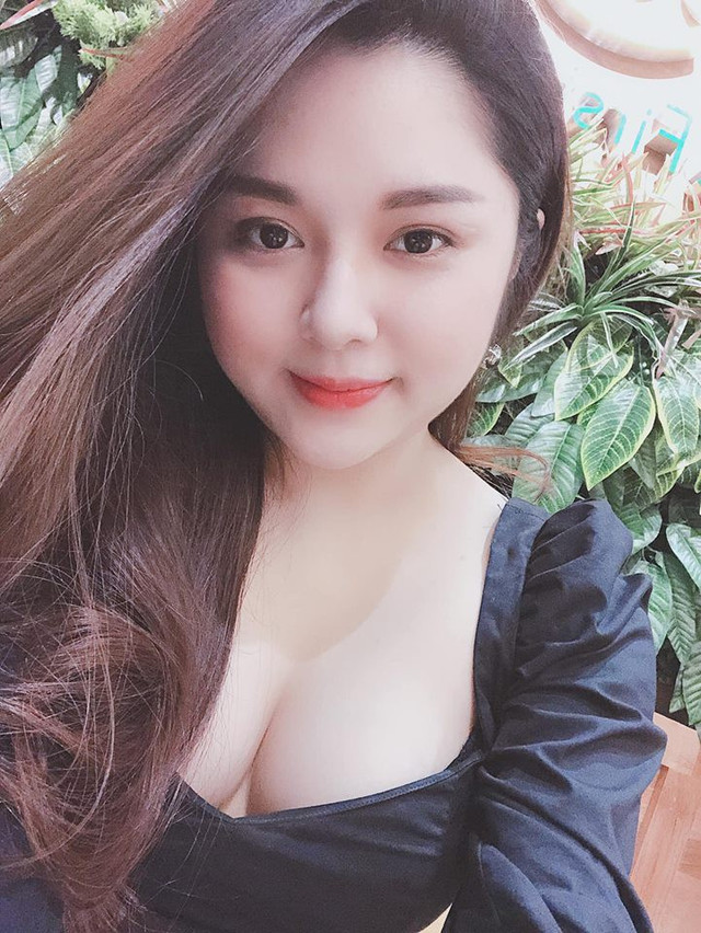 Nhan sắc khó cưỡng của MC thể thao lấp ló vòng 1 trên truyền hình - Hình 8 Nhan sac kho cuong cua MC the thao lap lo vong 1 tren truyen hinh-Hinh-8