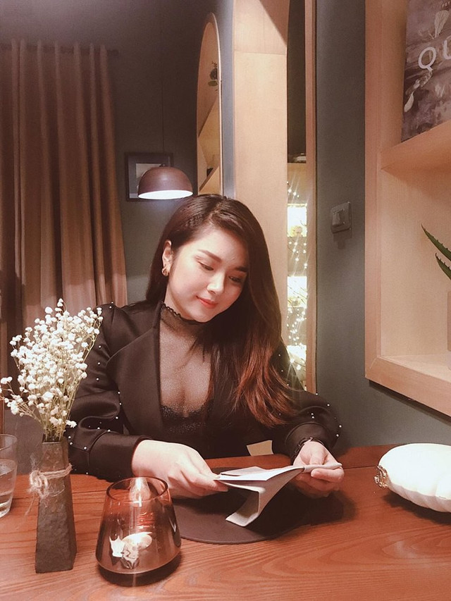 Nhan sắc khó cưỡng của MC thể thao lấp ló vòng 1 trên truyền hình - Hình 7 Nhan sac kho cuong cua MC the thao lap lo vong 1 tren truyen hinh-Hinh-7