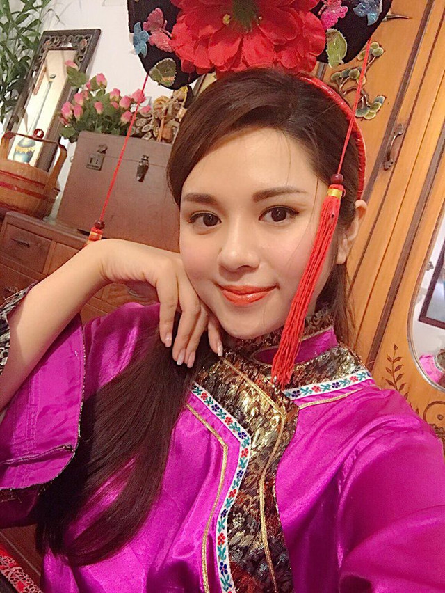 Nhan sắc khó cưỡng của MC thể thao lấp ló vòng 1 trên truyền hình - Hình 5 Nhan sac kho cuong cua MC the thao lap lo vong 1 tren truyen hinh-Hinh-5