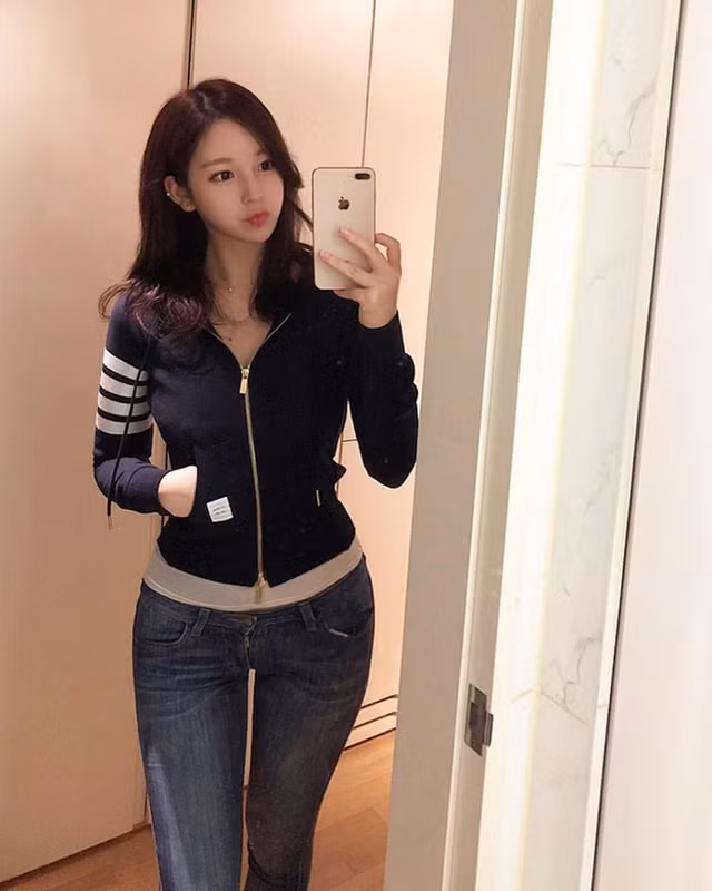 Nu hoa si Han gay sot vi qua xinh dep, giong het nhan vat truyen tranh-Hinh-7