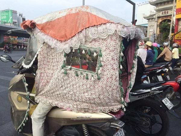 Hết hồn với "style Ninja" trong ngày nắng nóng đỉnh điểm ở Sài Gòn - Hình 3 Het hon voi