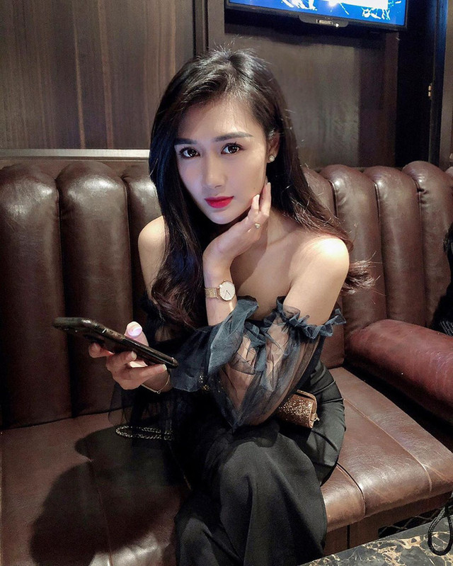 Nữ y tá xinh đẹp chân dài cực phẩm, body sexy hết chỗ chê - Hình 8 Nu y ta xinh dep chan dai cuc pham, body sexy het cho che-Hinh-8