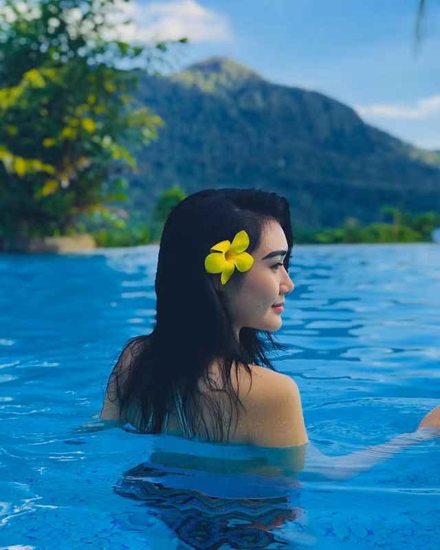 Nu y ta xinh dep chan dai cuc pham, body sexy het cho che-Hinh-6