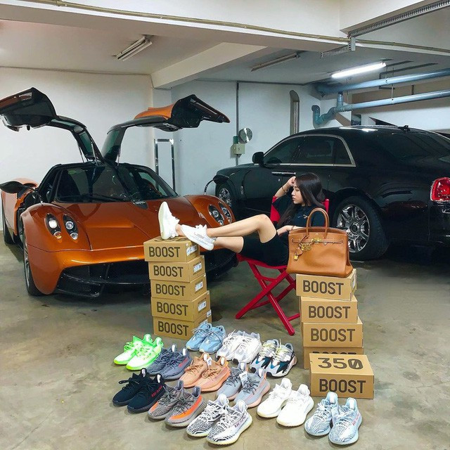 Con gái Minh 'Nhựa' chứng tỏ đẳng cấp Rich Kid Việt khi khoe hàng hiệu tiền tỷ Con gai Minh 'Nhua' chung to dang cap Rich Kid Viet khi khoe hang hieu tien ty