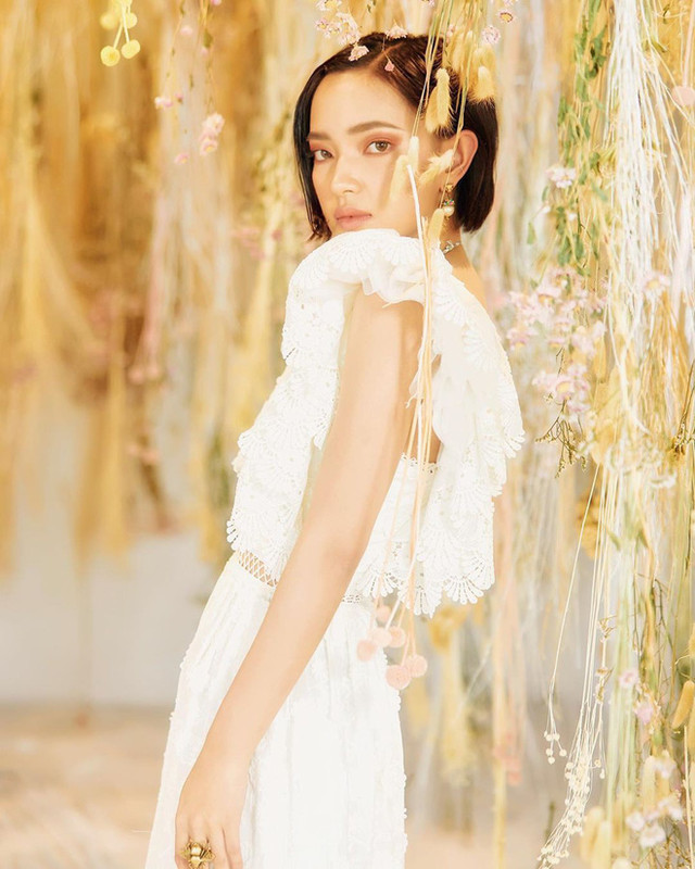 Hóa ra, đây là hot girl Việt được báo Trung khen nức nở, ví như Song Hye-Kyo - Hình 5 Hoa ra, day la hot girl Viet duoc bao Trung khen nuc no, vi nhu Song Hye-Kyo-Hinh-5