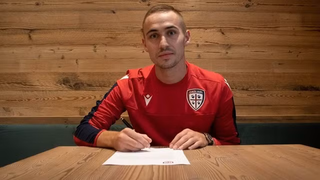 Tin chuyen nhuong moi nhat: Ga Trong choi kho mau de co “tieu Messi“-Hinh-9