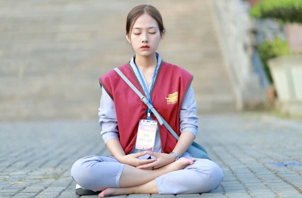 Dàn gái xinh khiến cư dân mạng ráo riết truy tìm, hoá ra lạ mà quen - Hình 5 Dan gai xinh khien cu dan mang rao riet truy tim, hoa ra la ma quen-Hinh-5