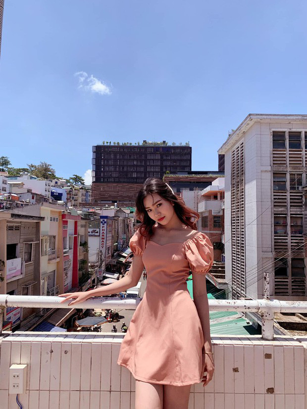 Dàn gái xinh khiến cư dân mạng ráo riết truy tìm, hoá ra lạ mà quen - Hình 10 Dan gai xinh khien cu dan mang rao riet truy tim, hoa ra la ma quen-Hinh-10