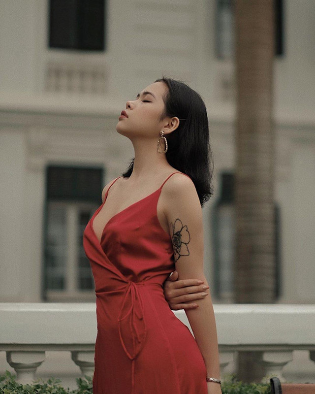 Cận cảnh body nóng bỏng, mặt xinh hơn người của dàn hotgirl con lai - Hình 5 Can canh body nong bong, mat xinh hon nguoi cua dan hotgirl con lai-Hinh-5