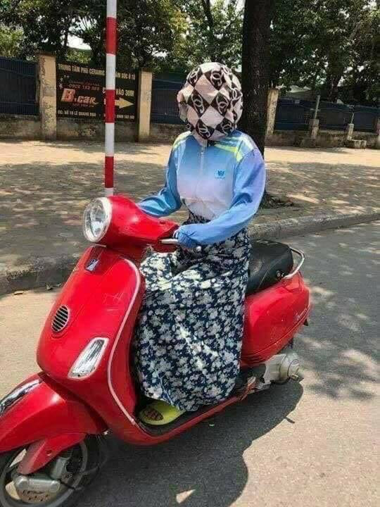 Muôn kiểu đeo khẩu trang cực bá đạo của hội chị em Muon kieu deo khau trang cuc ba dao cua hoi chi em