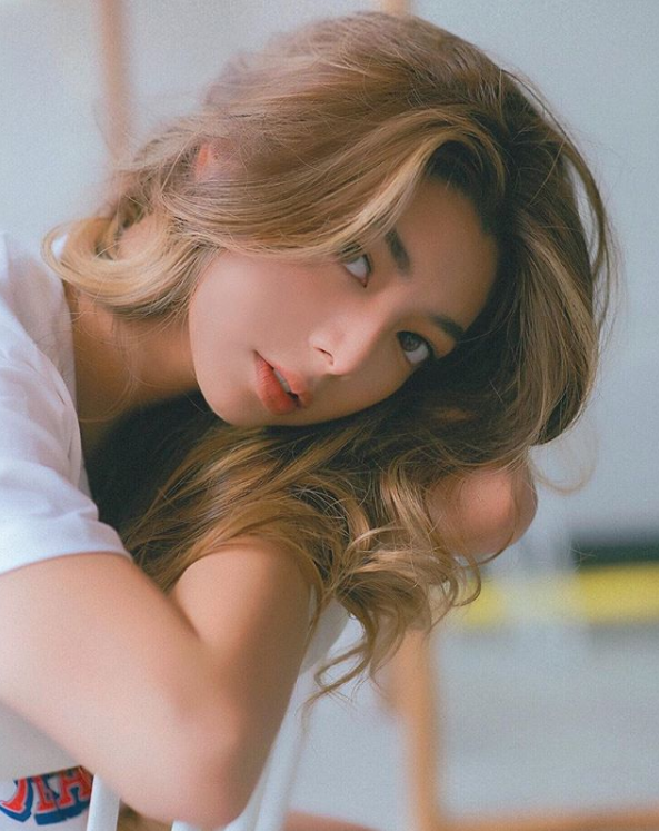 Nhan sắc như hoa hậu của con gái chưởng môn phái Vịnh Xuân Nhan sac nhu hoa hau cua con gai chuong mon phai Vinh Xuan