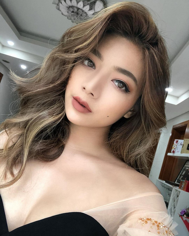 Nhan sắc như hoa hậu của con gái chưởng môn phái Vịnh Xuân - Hình 2 Nhan sac nhu hoa hau cua con gai chuong mon phai Vinh Xuan-Hinh-2