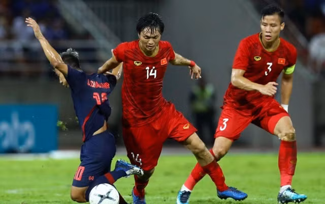 Cau thu Viet Nam nao xuat sac nhat tran dai chien Thai Lan?-Hinh-2