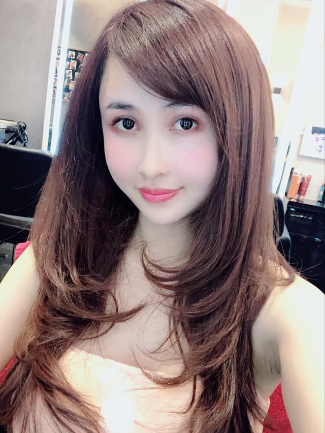 Vợ thứ 2 của đại gia Minh Nhựa gây ngỡ ngàng với nhan sắc như con gái 18 - Hình 3 Vo thu 2 cua dai gia Minh Nhua gay ngo ngang voi nhan sac nhu con gai 18-Hinh-3