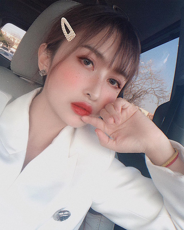 Vợ thứ 2 của đại gia Minh Nhựa gây ngỡ ngàng với nhan sắc như con gái 18 - Hình 4 Vo thu 2 cua dai gia Minh Nhua gay ngo ngang voi nhan sac nhu con gai 18-Hinh-4