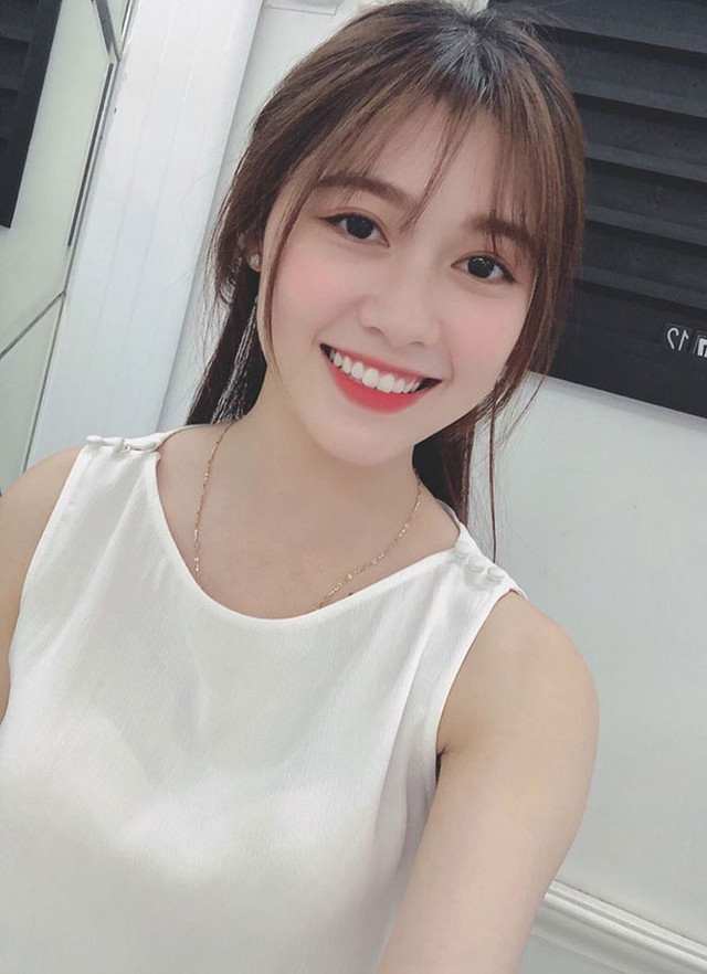 Nữ công nhân đẹp như Ninh Dương Lan Ngọc, thu hút mọi ánh nhìn - Hình 6 Nu cong nhan dep nhu Ninh Duong Lan Ngoc, thu hut moi anh nhin-Hinh-6