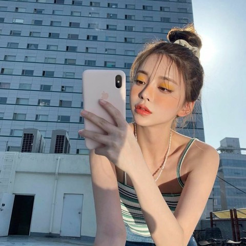 Nữ thần mặt ngây thơ nhưng body nóng bỏng khiến bao chàng trai say đắm - Hình 2 Nu than mat ngay tho nhung body nong bong khien bao chang trai say dam-Hinh-2