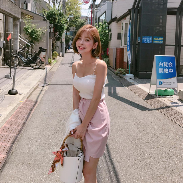 Nữ thần mặt ngây thơ nhưng body nóng bỏng khiến bao chàng trai say đắm - Hình 9 Nu than mat ngay tho nhung body nong bong khien bao chang trai say dam-Hinh-9