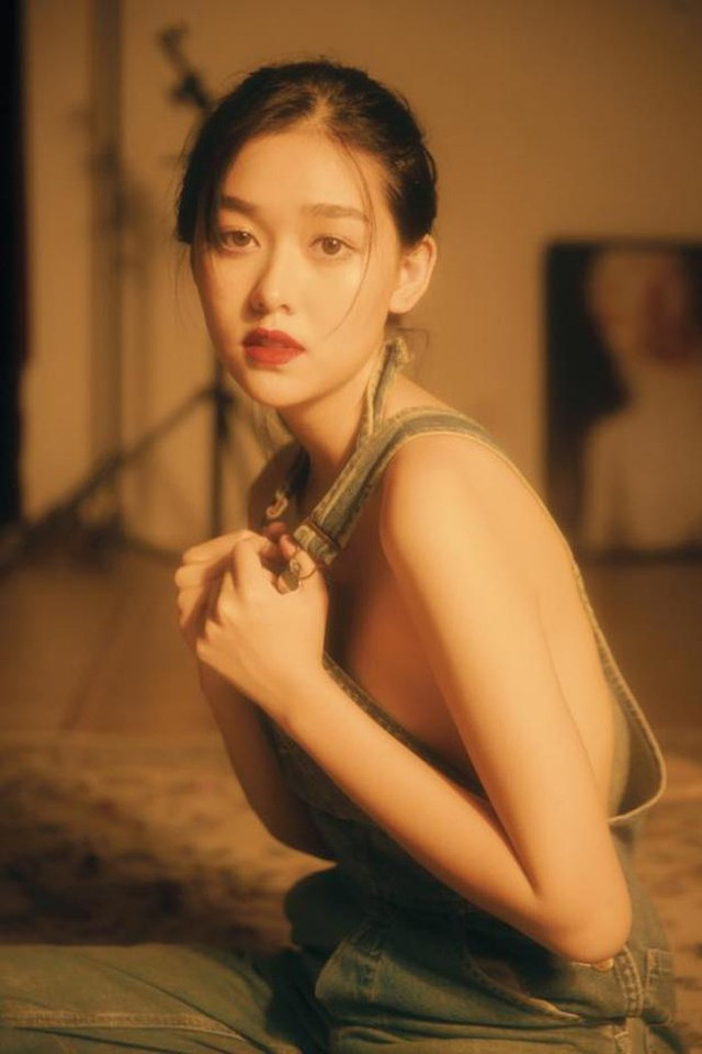 Cận cảnh body nóng bỏng dàn hot girl 10X rinh giải lớn các cuộc thi Hoa hậu Việt Nam - Hình 8 Can canh body nong bong dan hot girl 10X rinh giai lon cac cuoc thi Hoa hau Viet Nam-Hinh-8