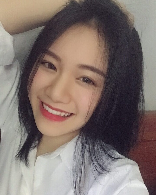 Cô giáo xinh hơn hotgirl thu hút mọi ánh nhìn sau bức ảnh này - Hình 8 Co giao xinh hon hotgirl thu hut moi anh nhin sau buc anh nay-Hinh-8