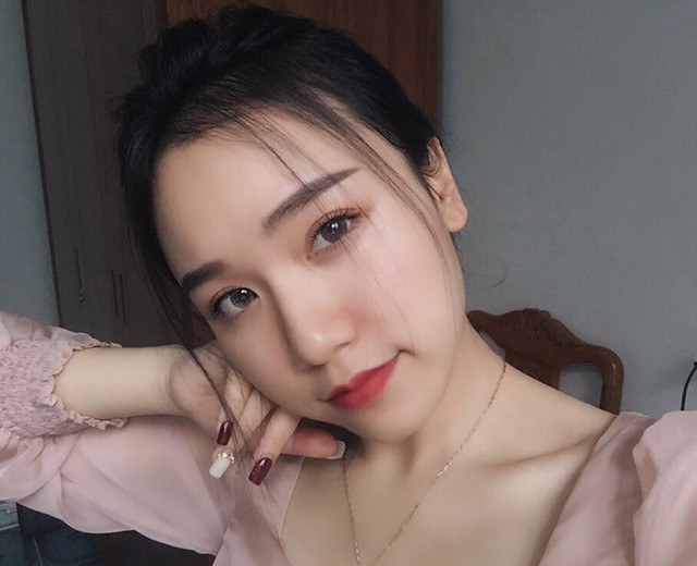 Cô giáo xinh hơn hotgirl thu hút mọi ánh nhìn sau bức ảnh này - Hình 4 Co giao xinh hon hotgirl thu hut moi anh nhin sau buc anh nay-Hinh-4