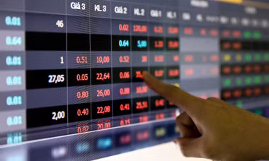 VN-Index thung moc 1250 diem, hom nay co hoi phuc?