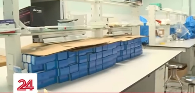 Cận cảnh xưởng sản xuất kit xét nghiệm của công ty Việt Á - Hình 10 Can canh xuong san xuat kit xet nghiem cua cong ty Viet A-Hinh-10