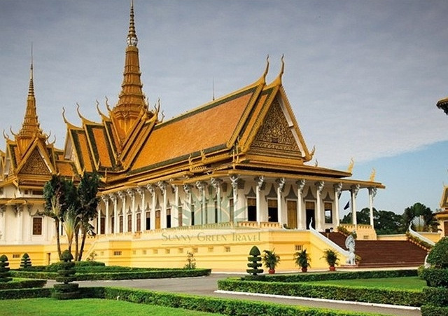 Trước khi 'ngã ngựa', các đại gia đã bạo tay vung tiền như nào? - Hình 6 Truoc khi 'nga ngua', cac dai gia da bao tay vung tien nhu nao?-Hinh-6
