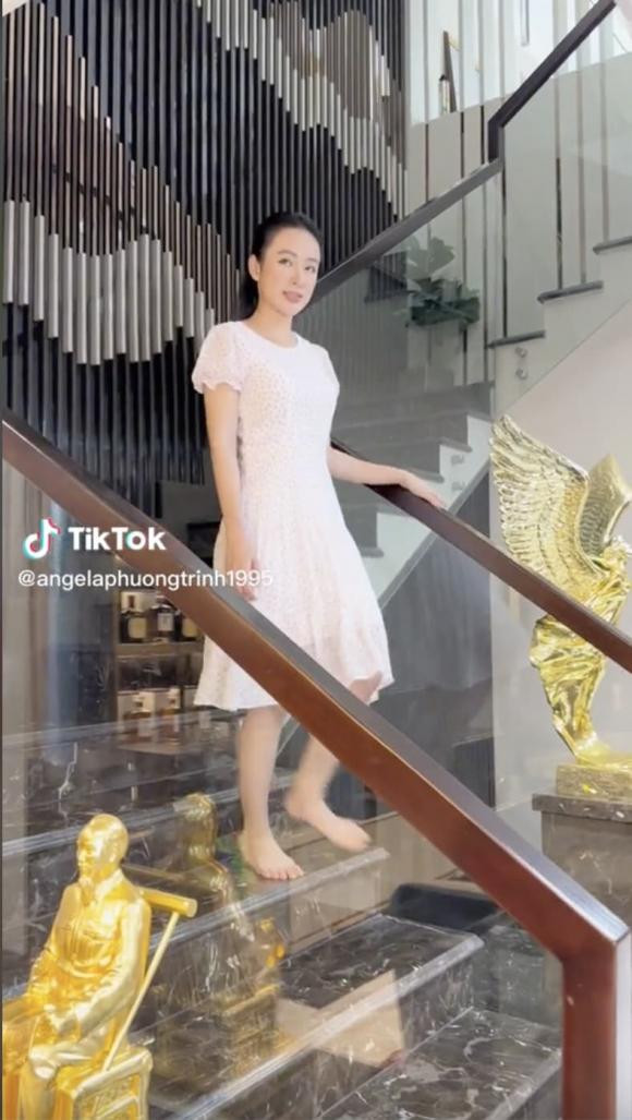Angela Phương Trinh sở hữu tài sản đáng nể dù không hoạt động nhiều trong showbiz - Hình 2 Angela Phuong Trinh so huu tai san dang ne du khong hoat dong nhieu trong showbiz-Hinh-2