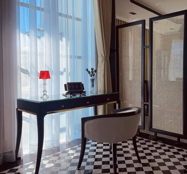 Vao ben trong can biet thu tien ty o Phu My Hung cua dien vien Quoc Truong-Hinh-8