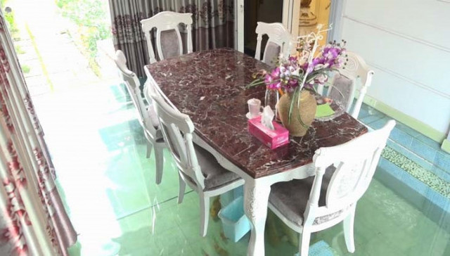 Bên trong biệt thự lộng lẫy như cung điện của ca sĩ Hồ Quỳnh Hương - Hình 11 Ben trong biet thu long lay nhu cung dien cua ca si Ho Quynh Huong-Hinh-11