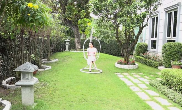 Bên trong biệt thự lộng lẫy như cung điện của ca sĩ Hồ Quỳnh Hương - Hình 7 Ben trong biet thu long lay nhu cung dien cua ca si Ho Quynh Huong-Hinh-7