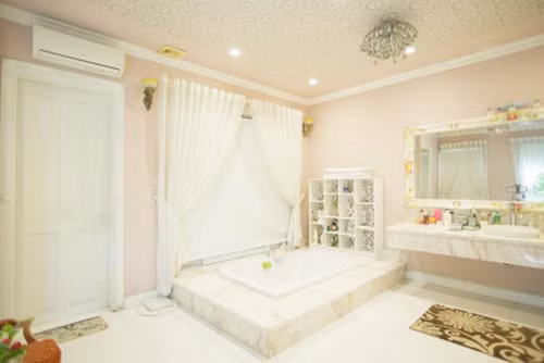 Ben trong biet thu long lay nhu cung dien cua ca si Ho Quynh Huong-Hinh-14