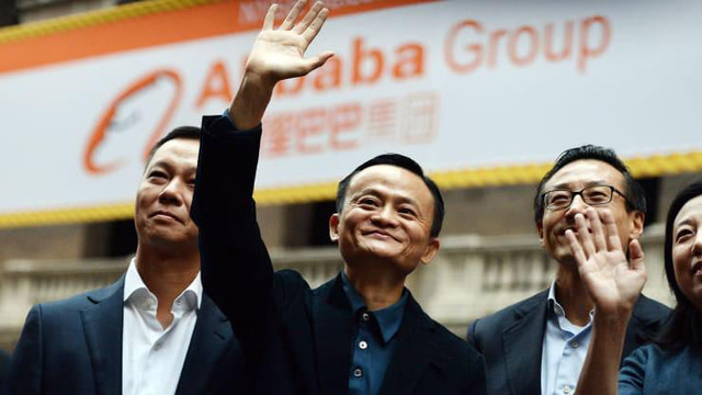Nhìn lại hành trình phát triển Alibaba của tỷ phú Jack Ma dù đang thua lỗ - Hình 14 Nhin lai hanh trinh phat trien Alibaba cua ty phu Jack Ma du dang thua lo-Hinh-14