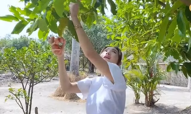 Minh Hang khoe penthouse moi cuc sang chanh hau ket hon-Hinh-9