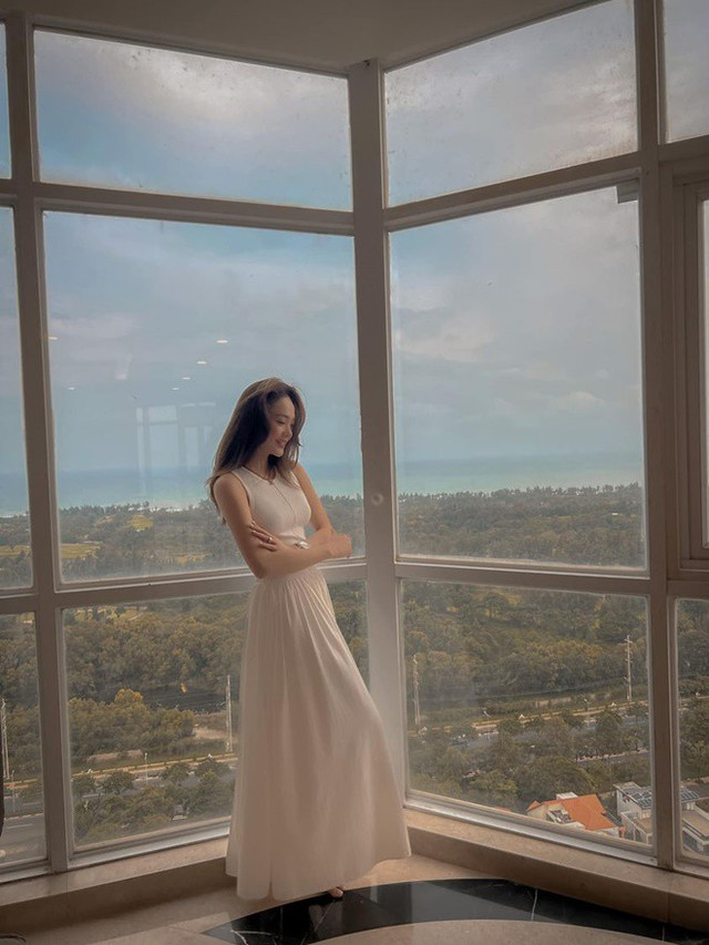 Minh Hằng khoe penthouse mới cực sang chảnh hậu kết hôn Minh Hang khoe penthouse moi cuc sang chanh hau ket hon