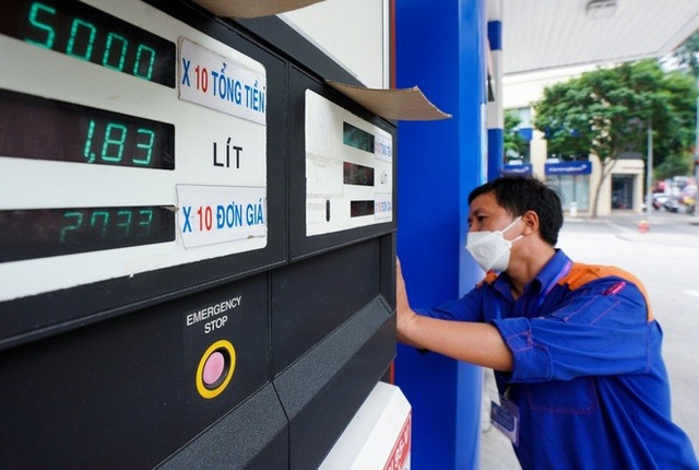 Giá xăng có thể tiếp tục giảm vào ngày mai Gia xang co the tiep tuc giam vao ngay mai