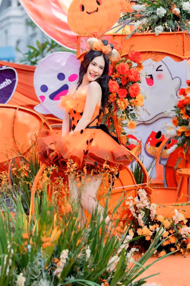 Ben trong biet thu hoanh trang cua Doan Di Bang-Hinh-10