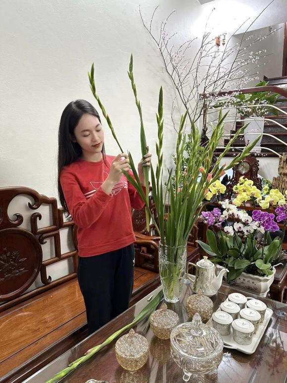 Ngưỡng mộ độ giàu có của Á hậu Trịnh Thùy Linh - Hình 4 Nguong mo do giau co cua A hau Trinh Thuy Linh-Hinh-4