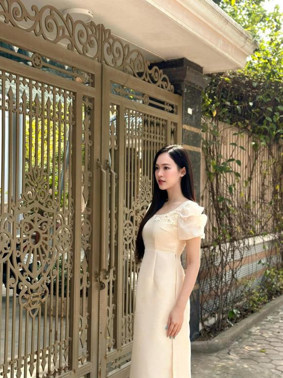 Ngưỡng mộ độ giàu có của Á hậu Trịnh Thùy Linh - Hình 9 Nguong mo do giau co cua A hau Trinh Thuy Linh-Hinh-9