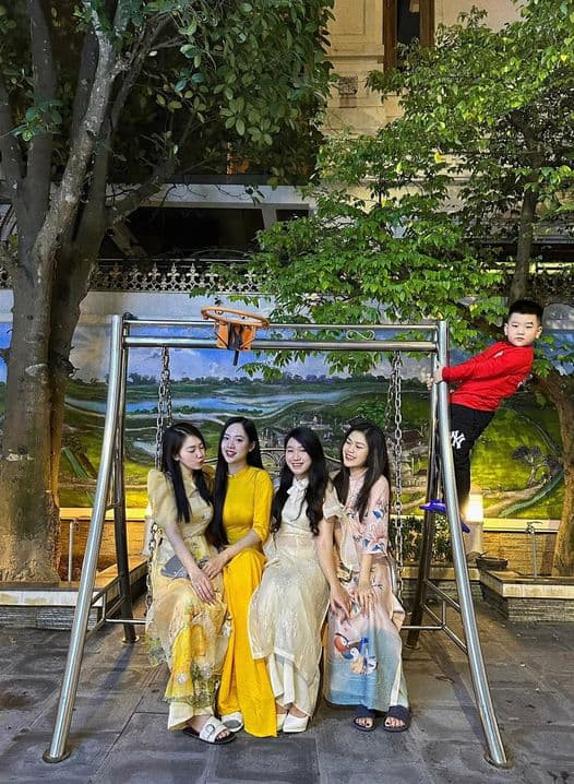 Ngưỡng mộ độ giàu có của Á hậu Trịnh Thùy Linh - Hình 8 Nguong mo do giau co cua A hau Trinh Thuy Linh-Hinh-8