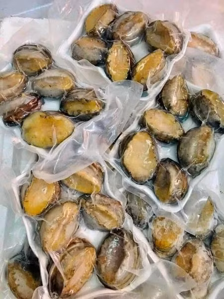 Những món quà Tết đắt đỏ chỉ đại gia mới có tiền mua - Hình 2 Nhung mon qua Tet dat do chi dai gia moi co tien mua-Hinh-2