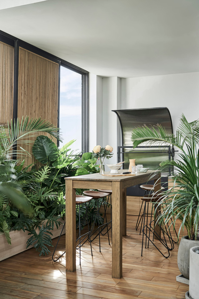Penthouse như rừng nhiệt đới giữa Sài Gòn xuất hiện trên báo Mỹ - Hình 3 Penthouse nhu rung nhiet doi giua Sai Gon xuat hien tren bao My-Hinh-3
