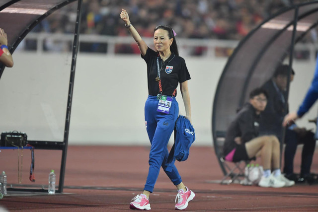 Trưởng đoàn đội tuyển bóng đá Thái Lan Madam Pang giàu cỡ nào? - Hình 6 Truong doan doi tuyen bong da Thai Lan Madam Pang giau co nao?-Hinh-6