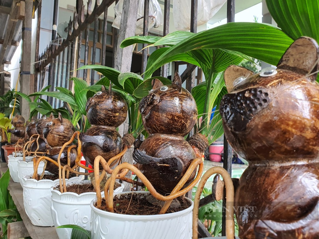 Thị trường Tết Quý Mão 2023: Xuất hiện những món quà độc lạ hình mèo - Hình 3 Thi truong Tet Quy Mao 2023: Xuat hien nhung mon qua doc la hinh meo-Hinh-3