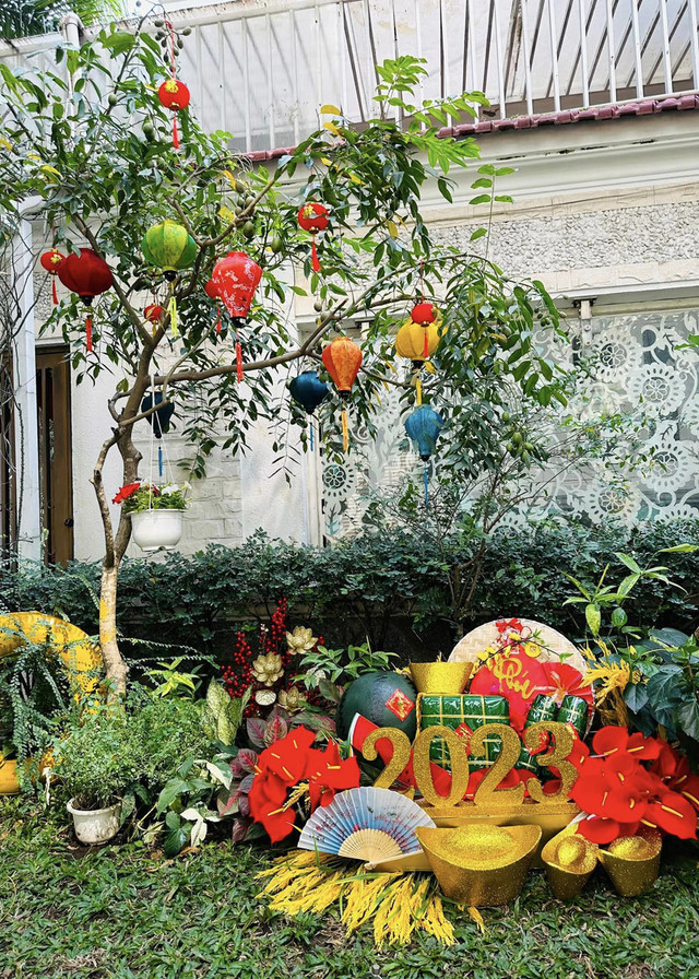 Vy Oanh khoe biệt thự lộng lẫy sắc hoa những ngày đầu Xuân - Hình 6 Vy Oanh khoe biet thu long lay sac hoa nhung ngay dau Xuan-Hinh-6