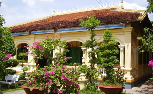 Ghé thăm ngôi nhà cổ Ba Đức độc nhất vô nhị ở Tiền Giang Ghe tham ngoi nha co Ba Duc doc nhat vo nhi o Tien Giang