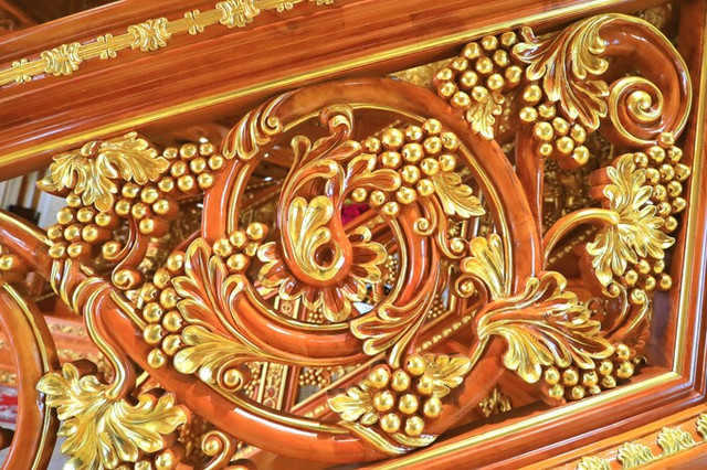 Bên trong dinh thự Lang Truyền dát vàng của đại gia Tây đô - Hình 8 Ben trong dinh thu Lang Truyen dat vang cua dai gia Tay do-Hinh-8