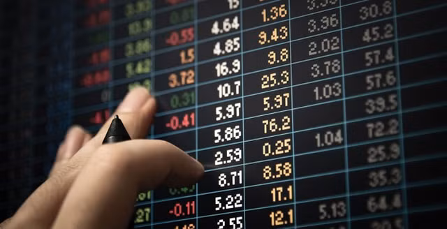 Xu phat 2 ca nhan do vi pham giao dich co phieu MH3 va SSN